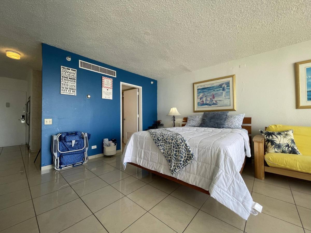 Tropical Studio At The Beach In Isla Verde San Juan Bagian luar foto