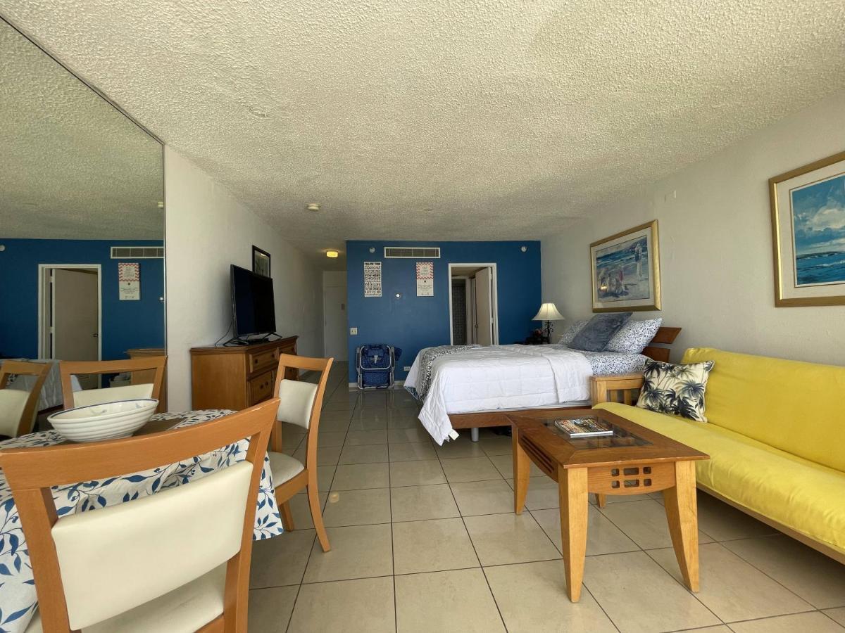 Tropical Studio At The Beach In Isla Verde San Juan Bagian luar foto